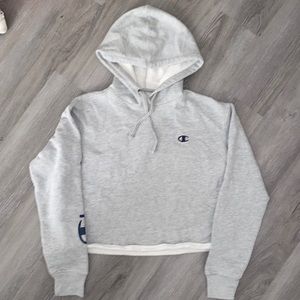 Cropped Champion Gray Hoodie
